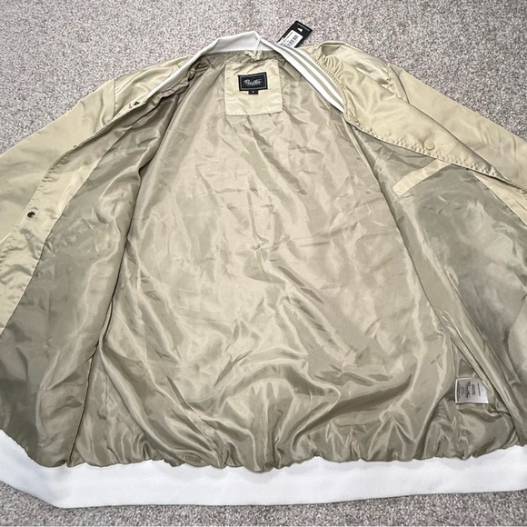 NWT Men’s Primitive Skateboarding Beige Satin Bomber Jacket Size Large L - Picture 9 of 14
